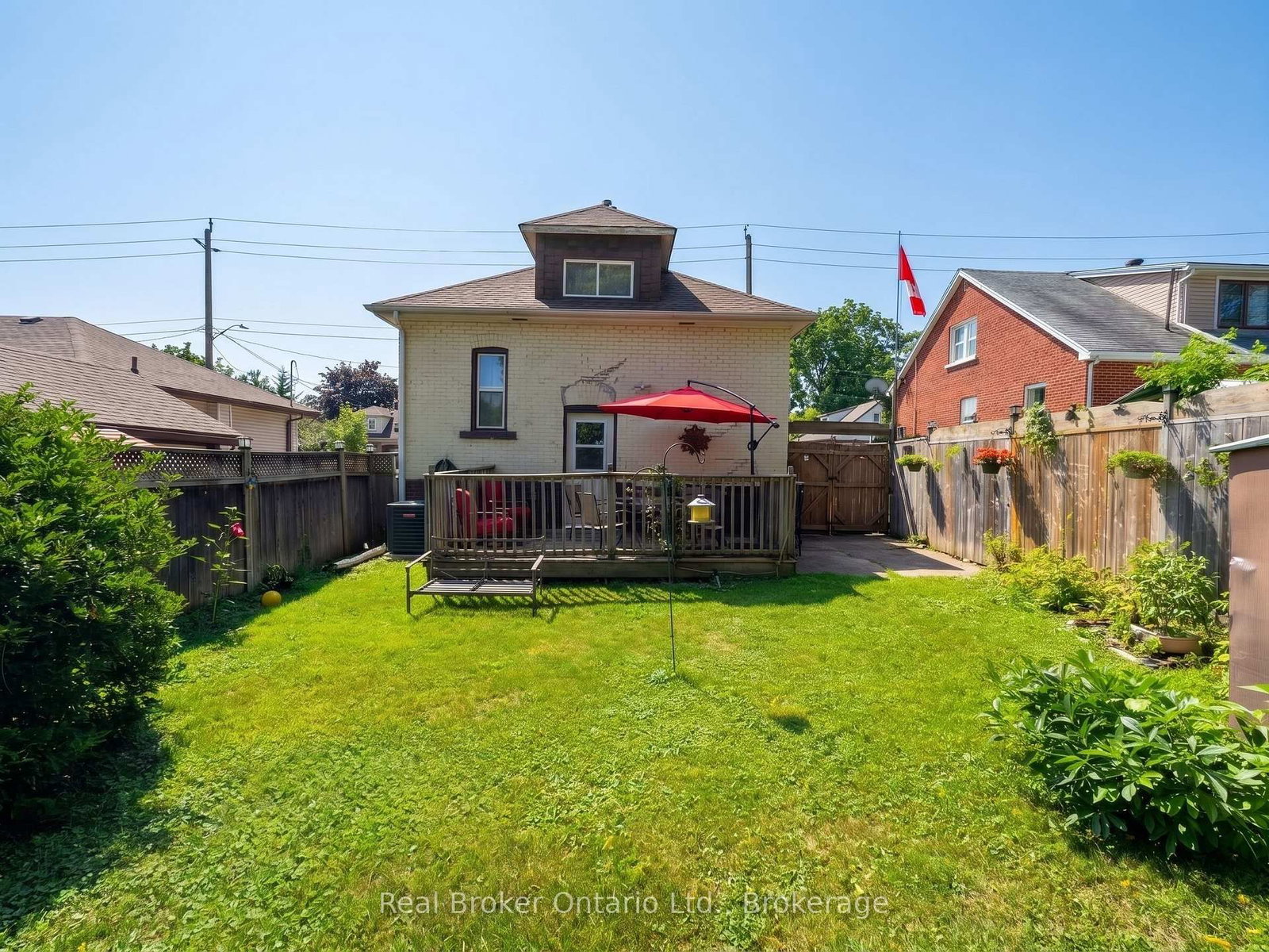 92 Mary Street • Brantford, ON photo 14