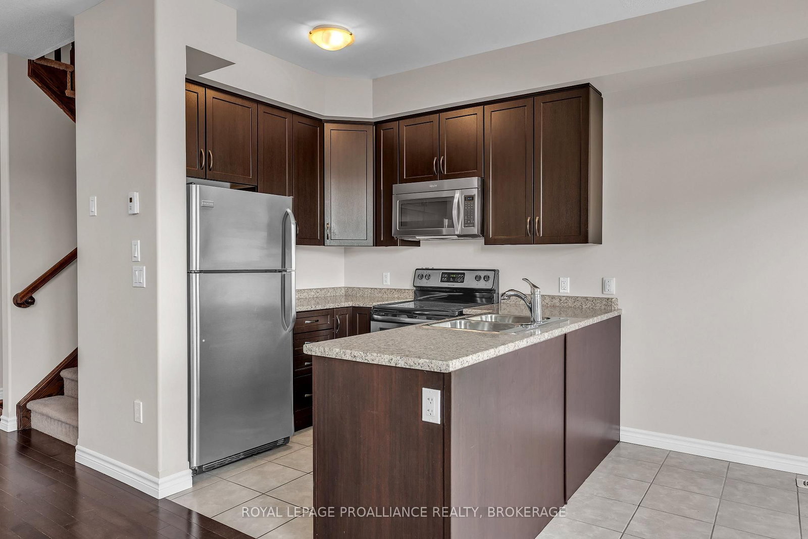 792 Newmarket Lane • Kingston, ON photo 11