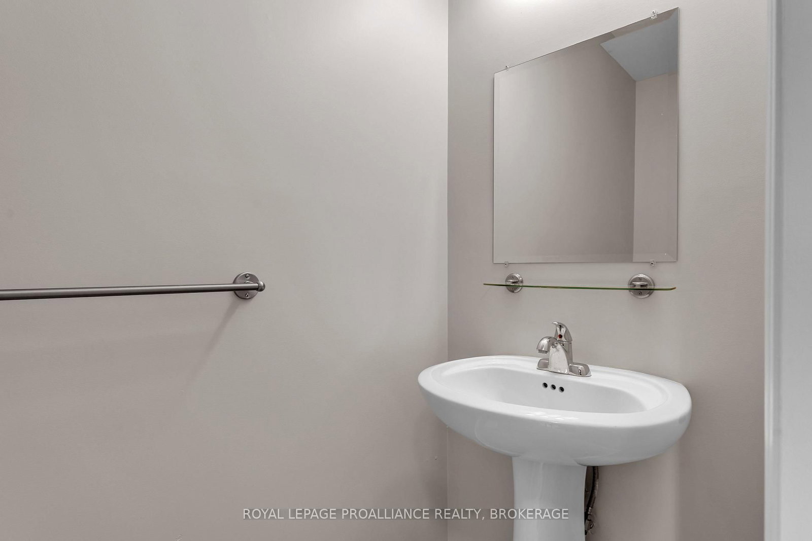 792 Newmarket Lane • Kingston, ON photo 18