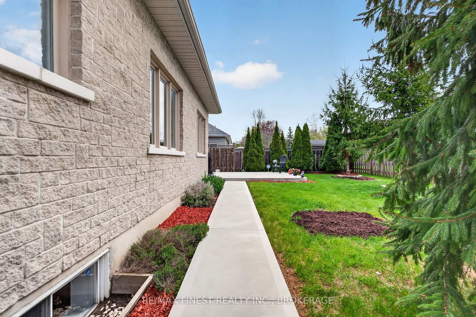 417 MCCALLUM Street • Kingston, ON photo 47
