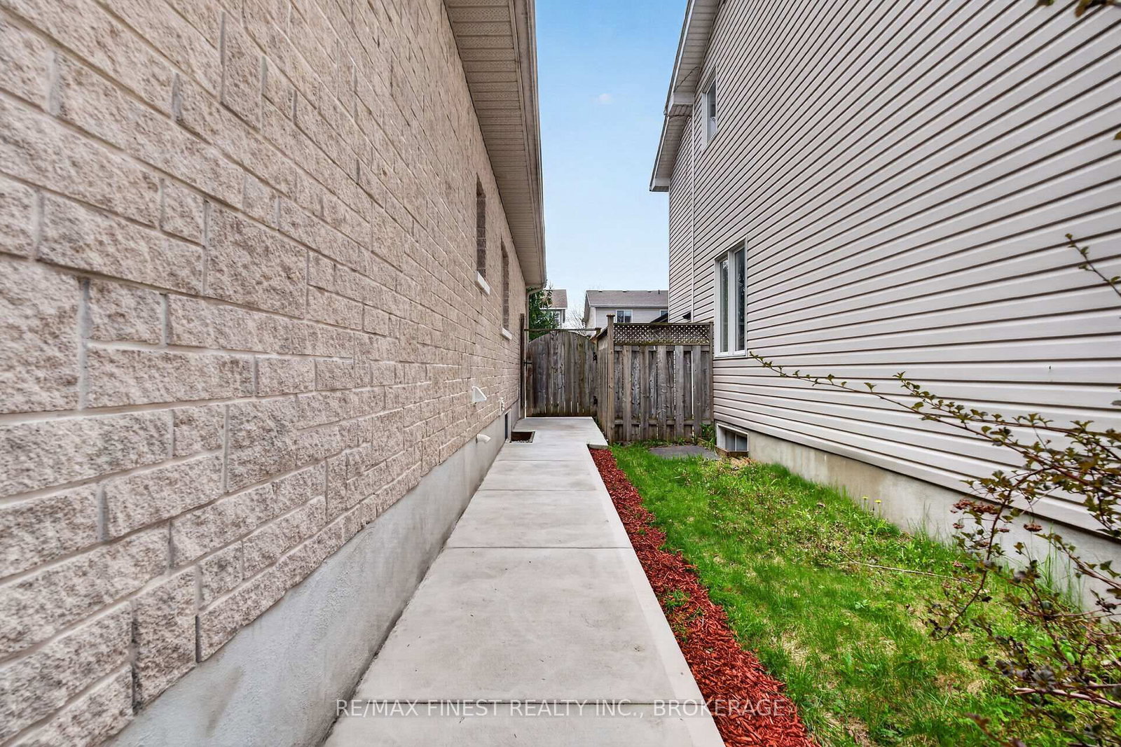 417 MCCALLUM Street • Kingston, ON photo 48