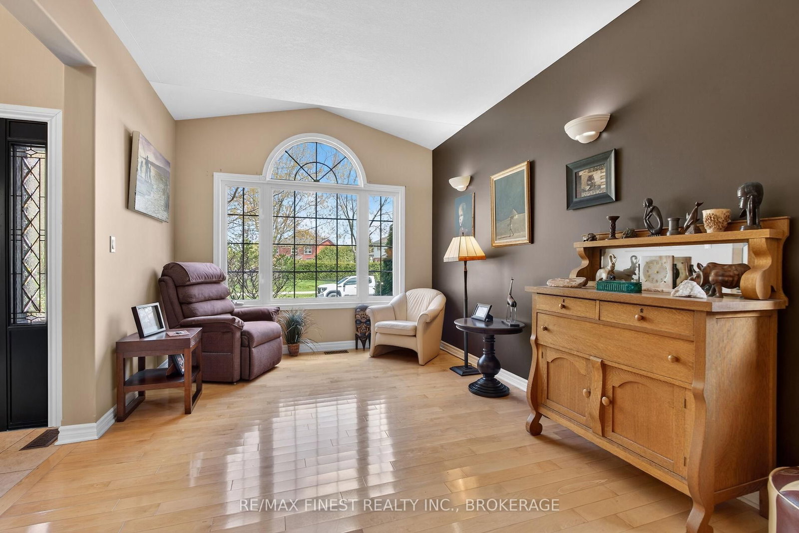 417 MCCALLUM Street • Kingston, ON photo 8