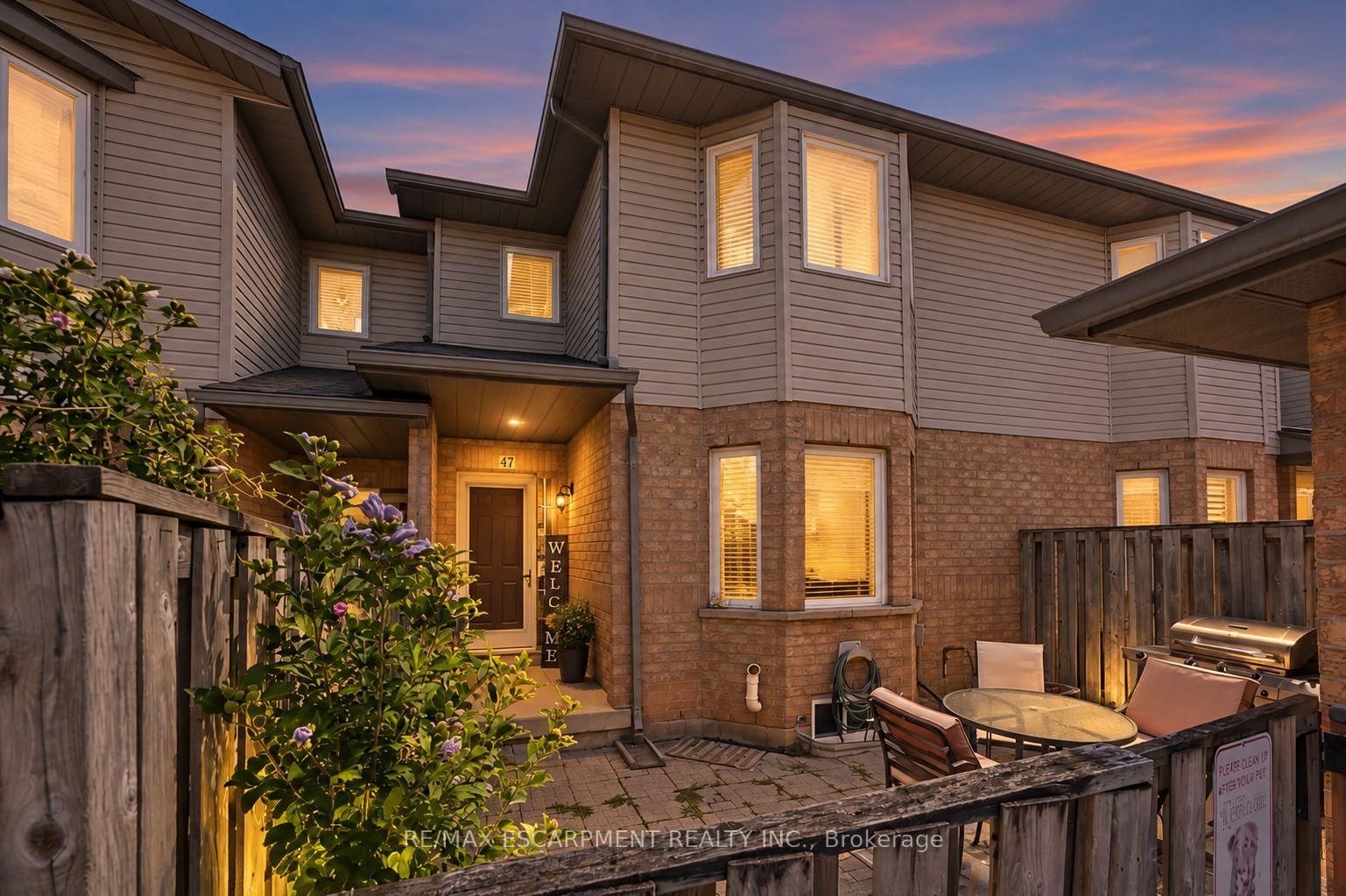 47 Dynasty Avenue • Hamilton, ON photo 16