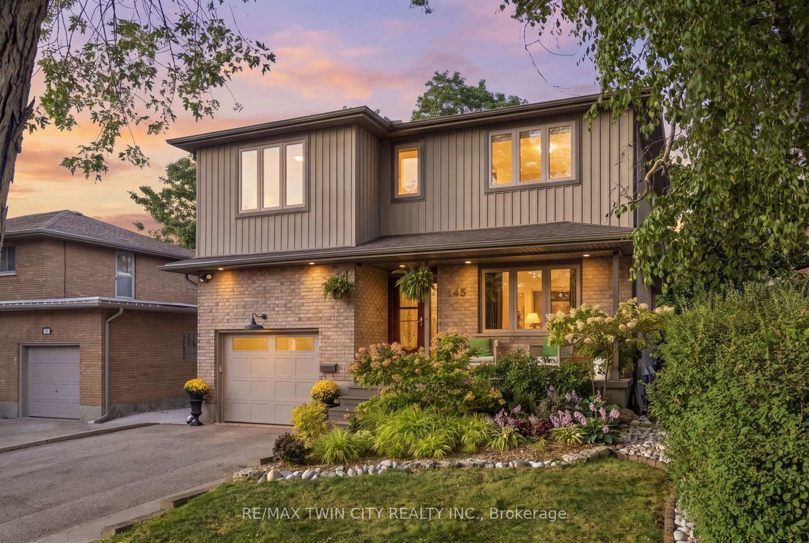 445 Sherring Street • Cambridge, ON photo 2