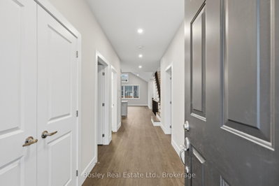 163 SUGAR MAPLE Street • Blue Mountains, ON photo 4