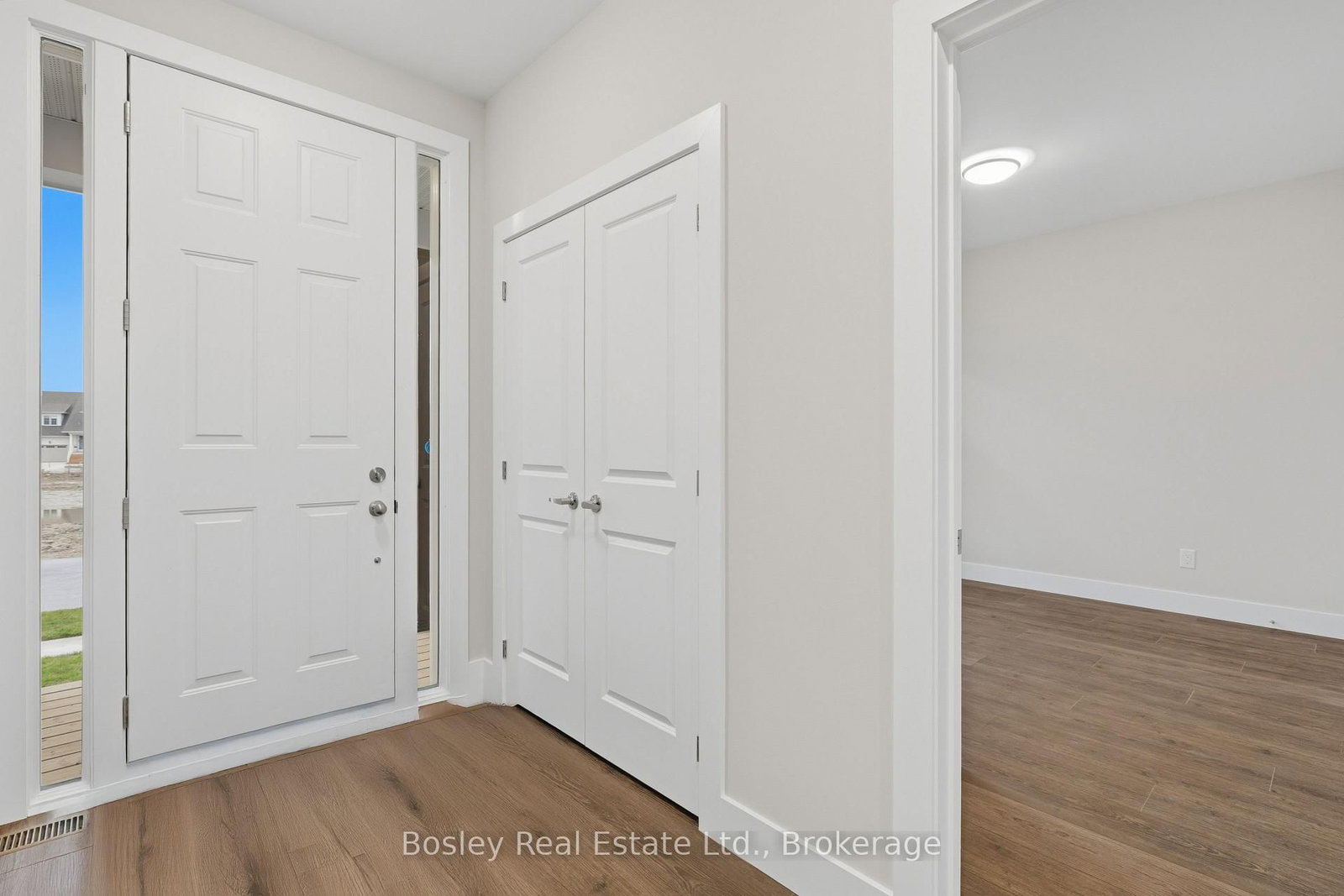 163 SUGAR MAPLE Street • Blue Mountains, ON photo 5