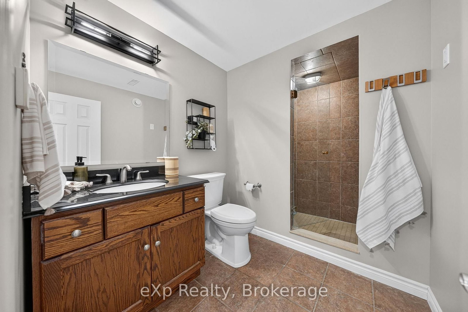 42 Pacific Place • Guelph, ON photo 40