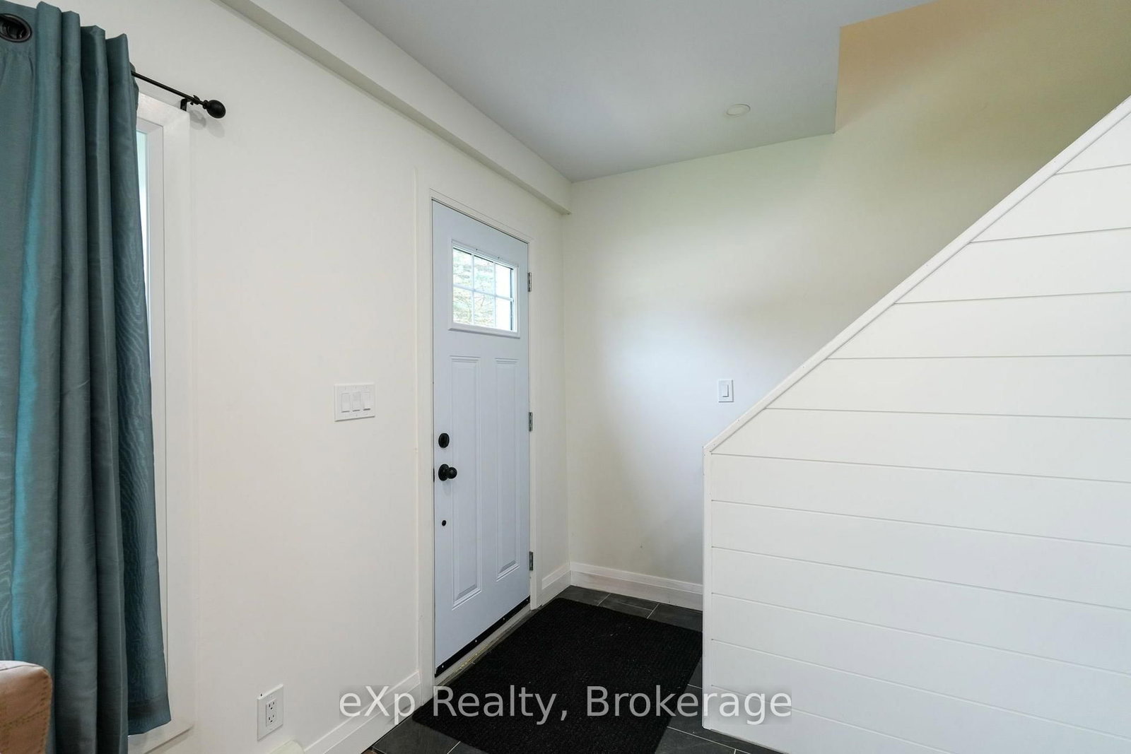 136 Breadalbane Street S • Saugeen Shores, ON photo 4