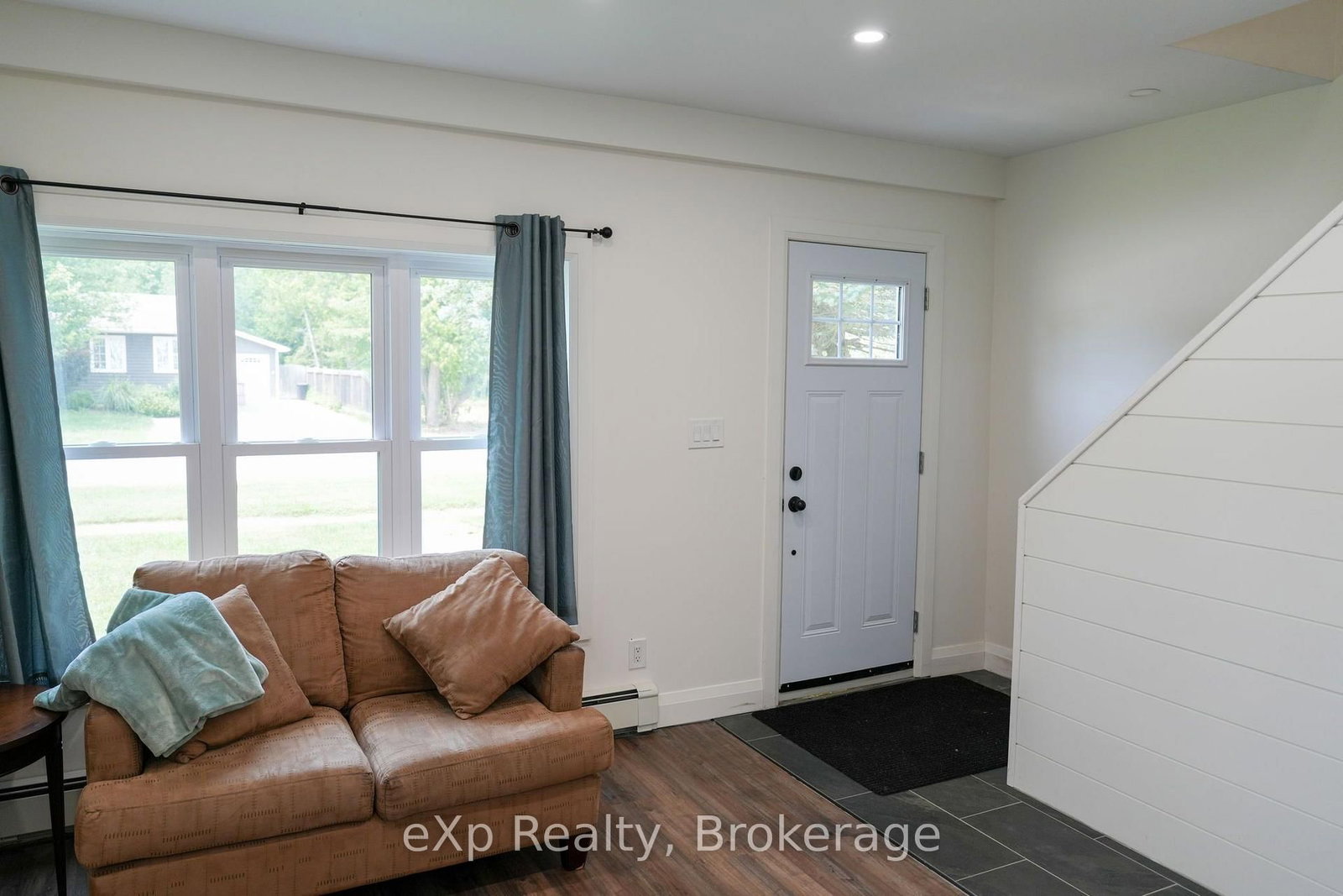 136 Breadalbane Street S • Saugeen Shores, ON photo 5