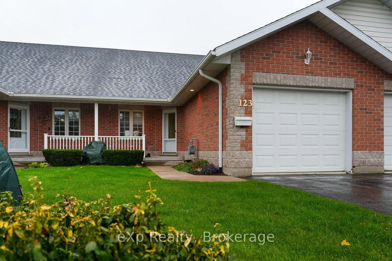 3 - 123 Church Street N