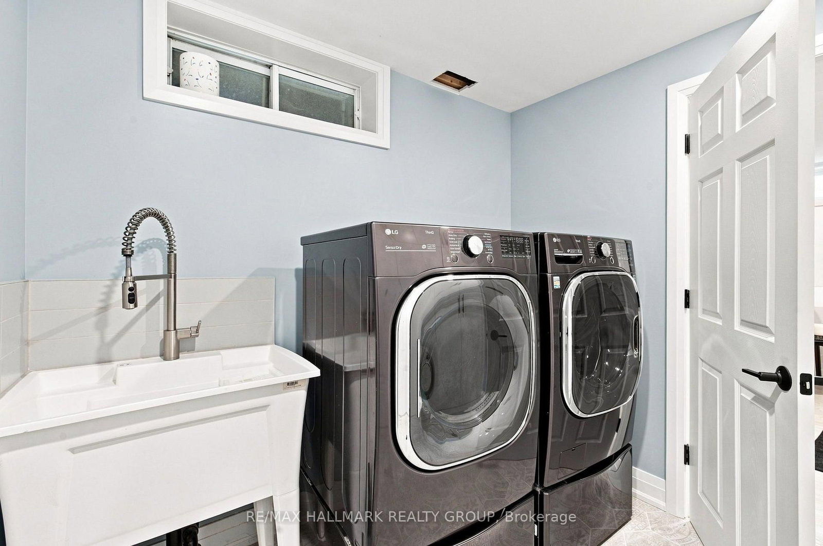 13 Evelyn Street • Almonte, ON photo 44