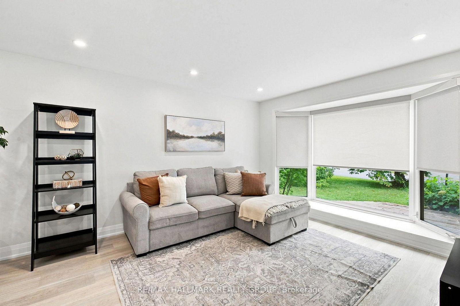 13 Evelyn Street • Almonte, ON photo 6
