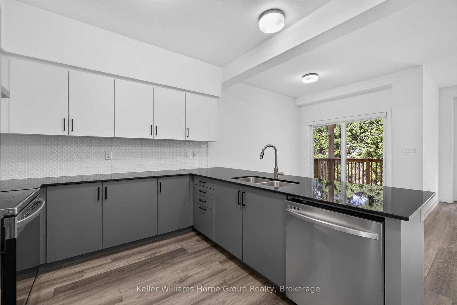 23 Ferris Circle • Guelph, ON photo 11