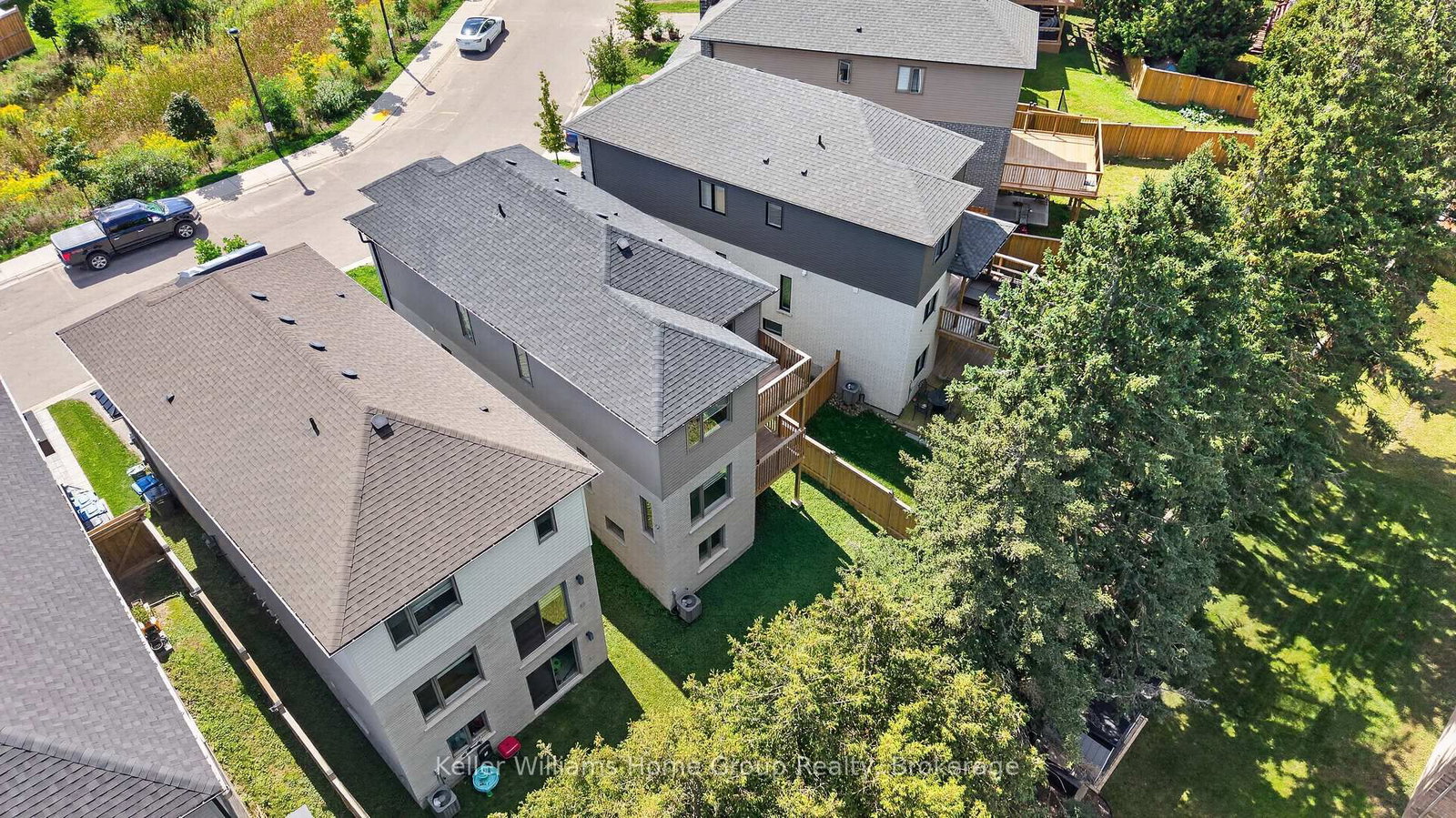 23 Ferris Circle • Guelph, ON photo 35