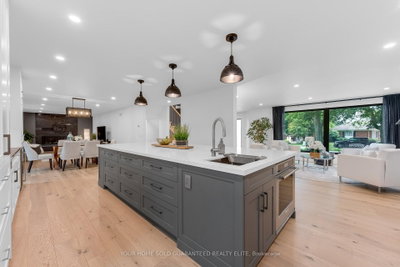 16 Whitehall Gate • Pelham, ON photo 4