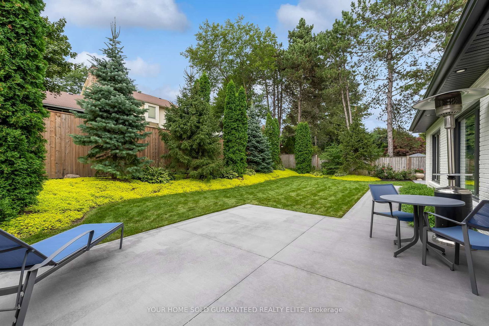 16 Whitehall Gate • Pelham, ON photo 41
