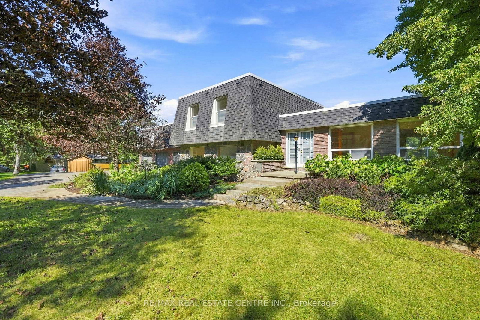 26 Maplewood Drive • Amaranth, ON photo 30