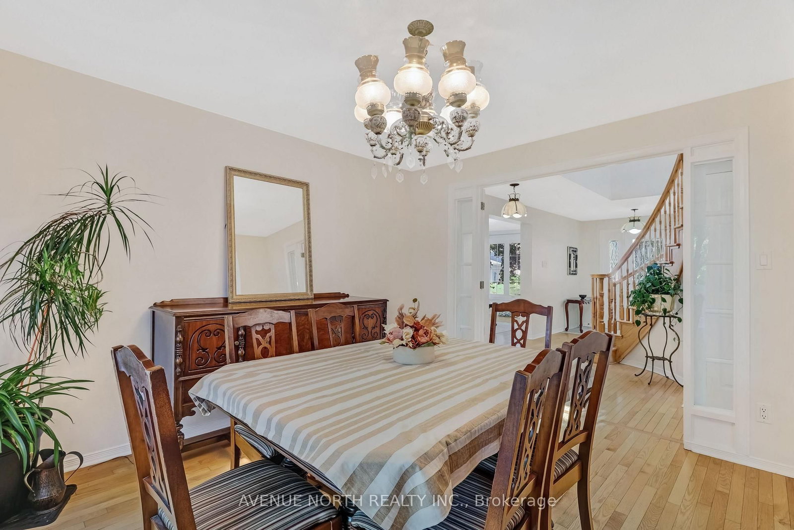 1674 Sansonnet Street S • Orleans, ON photo 11