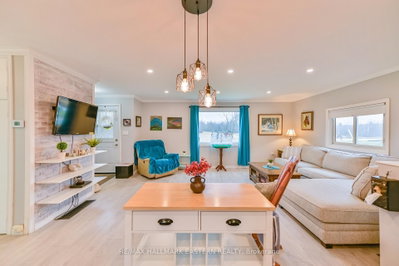 1095 Slab Street • Madoc, ON photo 4