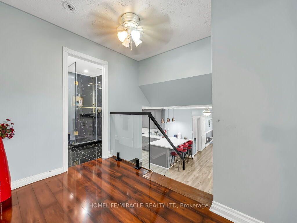 309 Hixon Road • Hamilton, ON photo 18