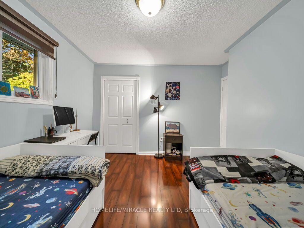 309 Hixon Road • Hamilton, ON photo 21