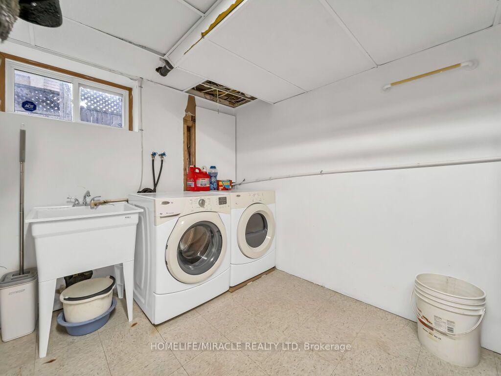 309 Hixon Road • Hamilton, ON photo 37