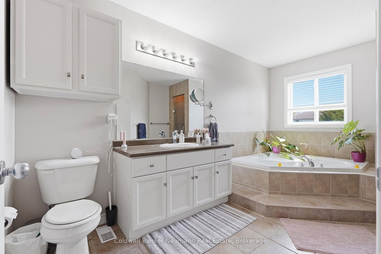 7 Henderson Drive • Guelph, ON photo 17
