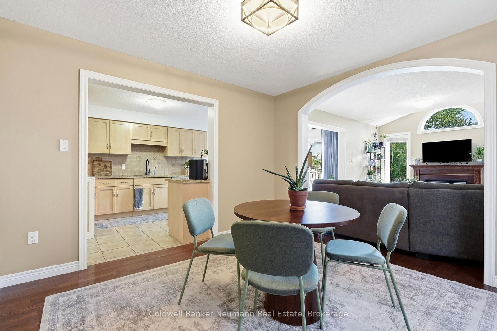 7 Henderson Drive • Guelph, ON photo 6