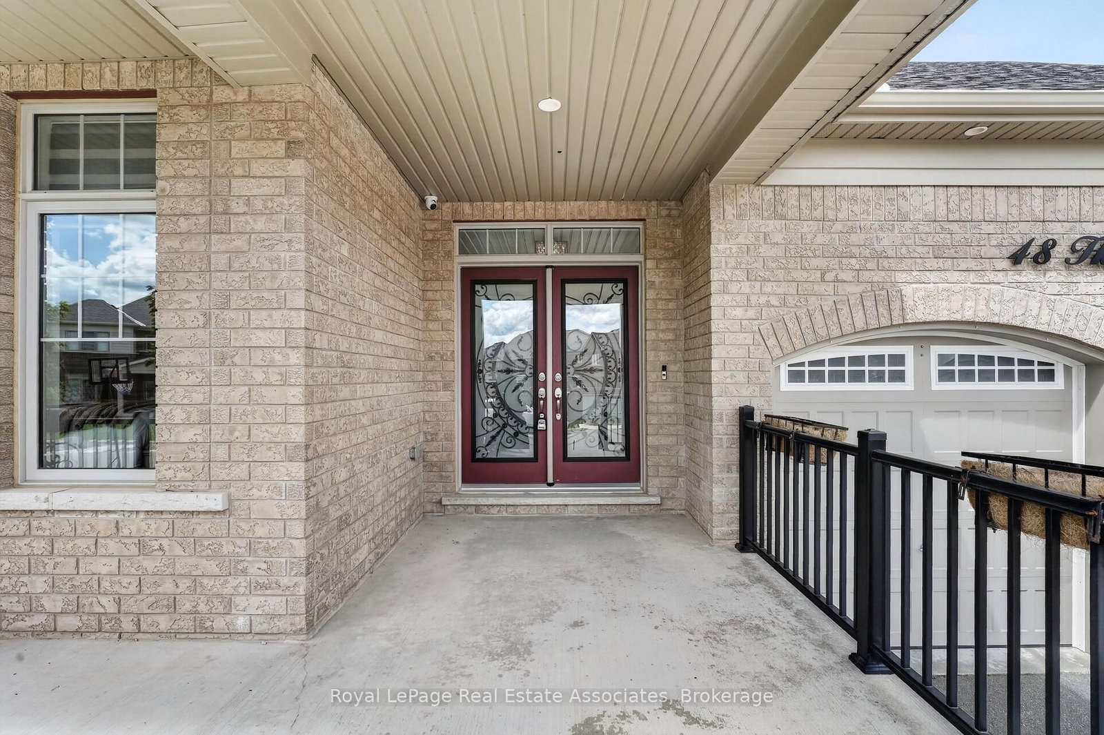 48 HARPIN Way E • Centre Wellington, ON photo 2