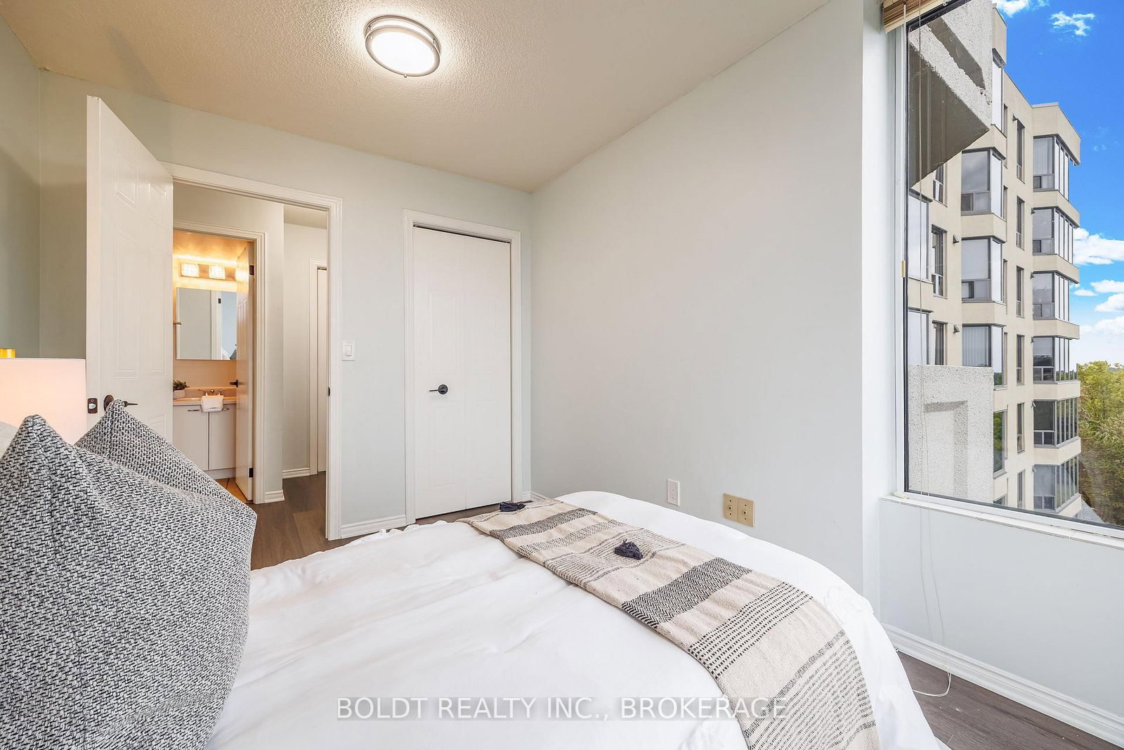 81 Scott Street • #812 • St. Catharines, ON photo 26