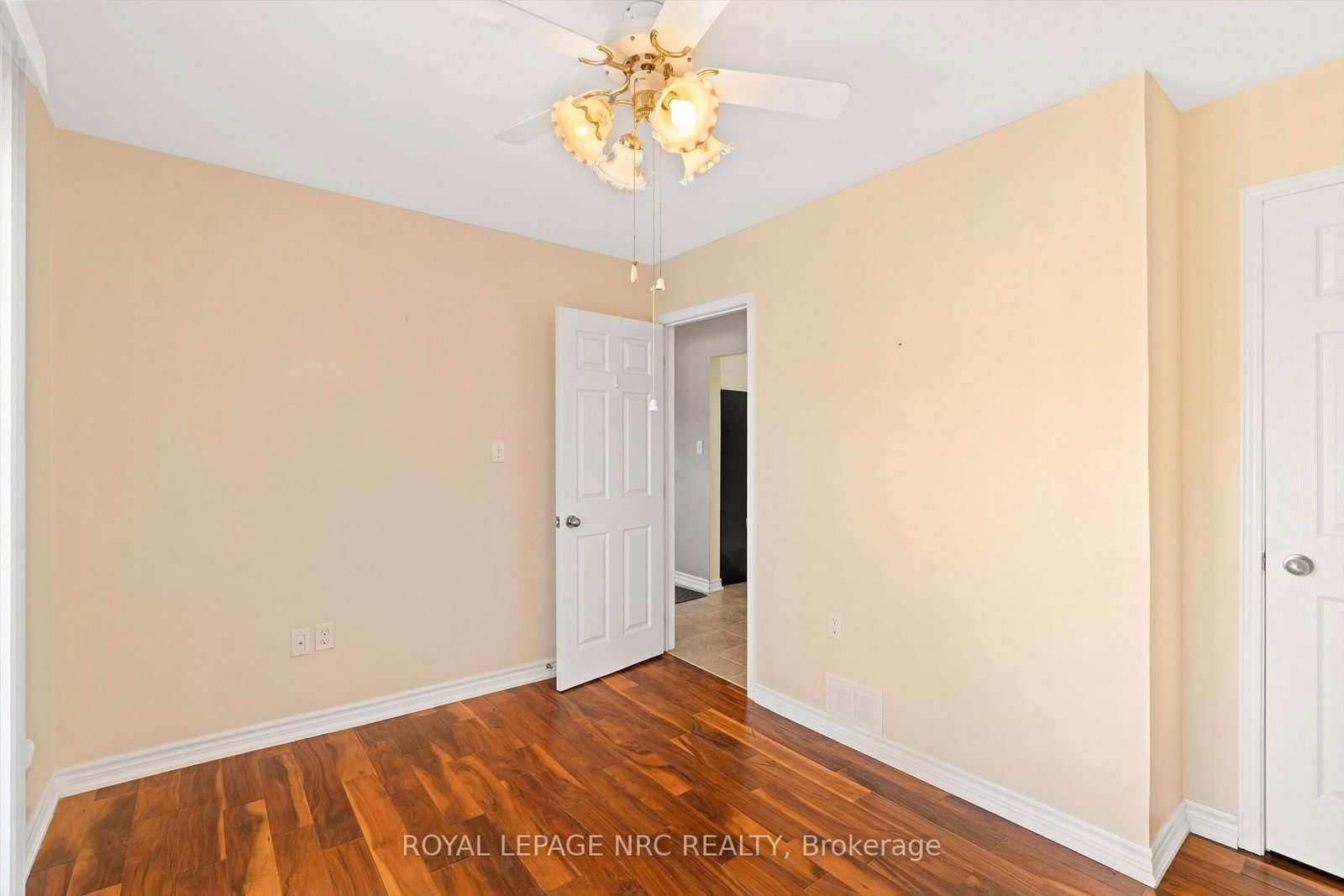 370 Dieppe Street • Welland, ON photo 18