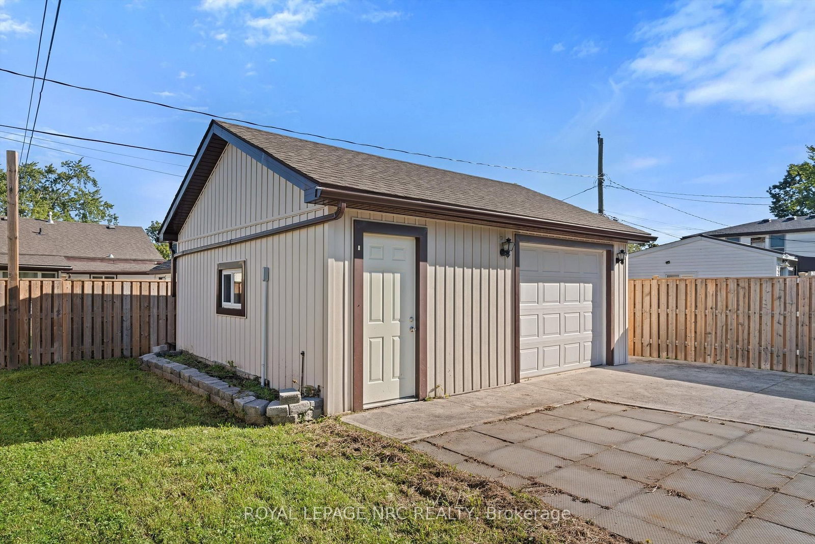 370 Dieppe Street • Welland, ON photo 25