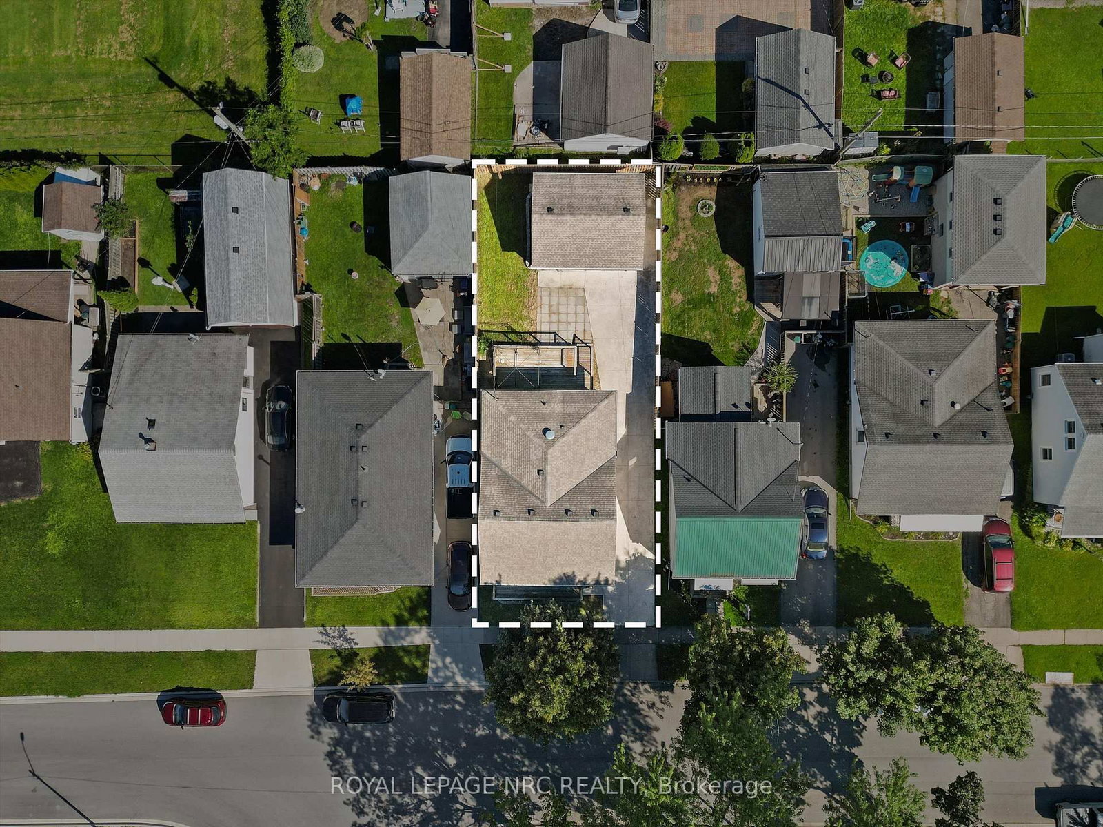 370 Dieppe Street • Welland, ON photo 31