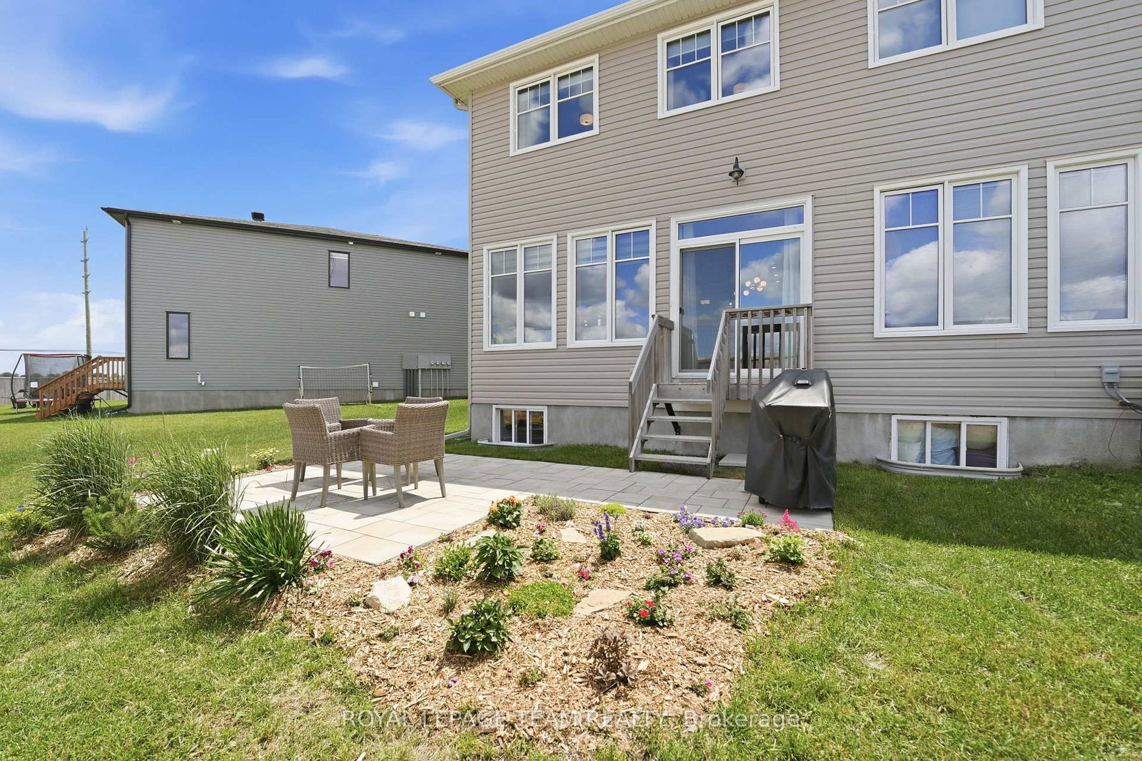 715 Maverick Crescent • Ottawa, ON photo 40