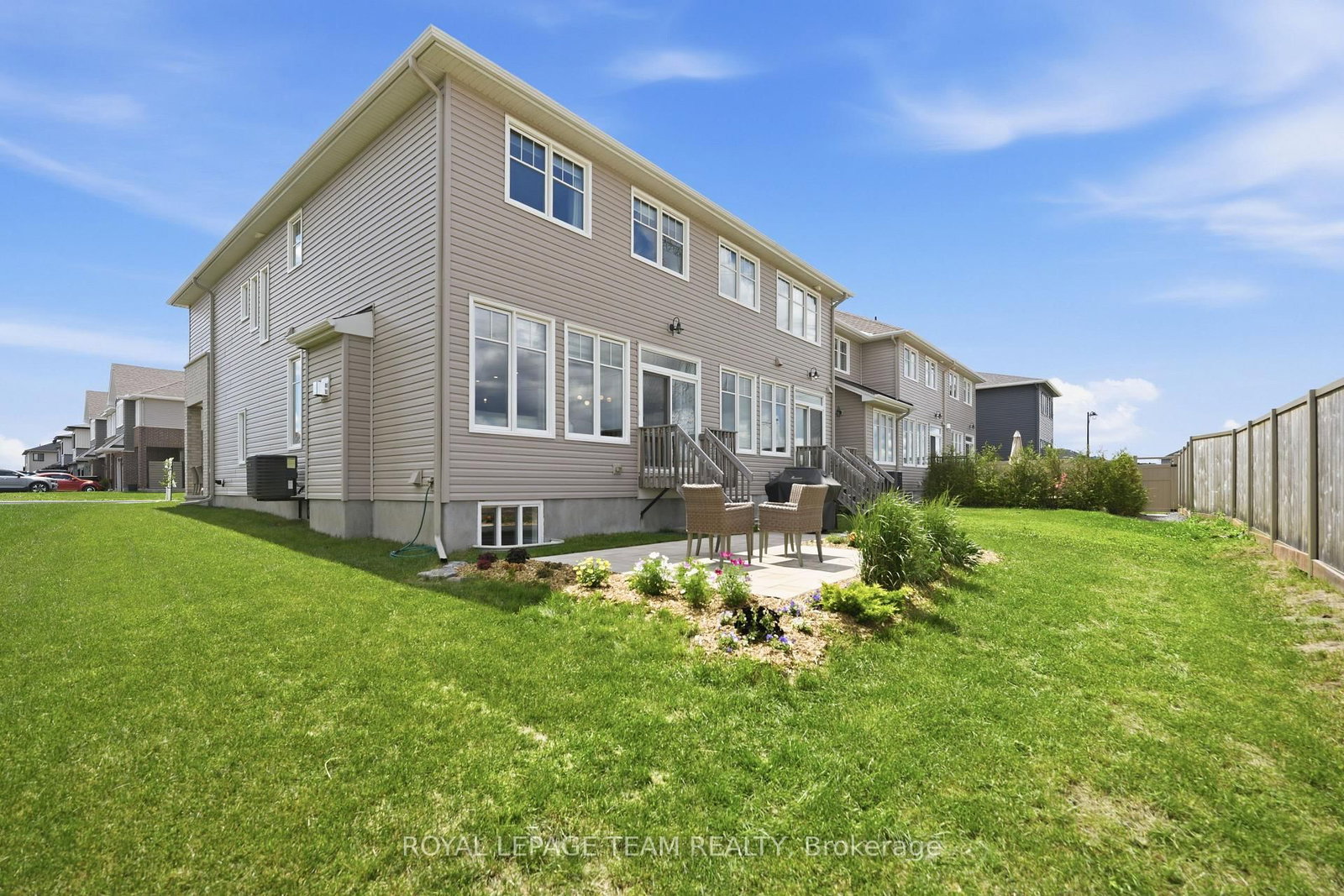 715 Maverick Crescent • Ottawa, ON photo 42