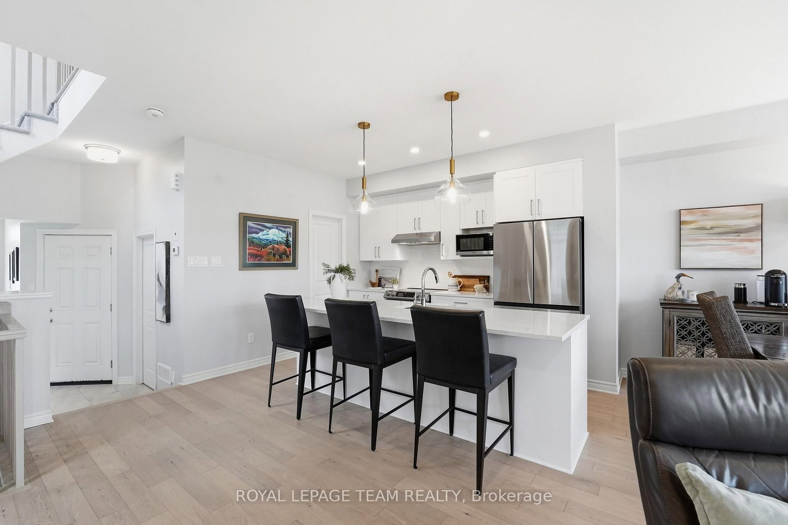 715 Maverick Crescent • Ottawa, ON photo 7