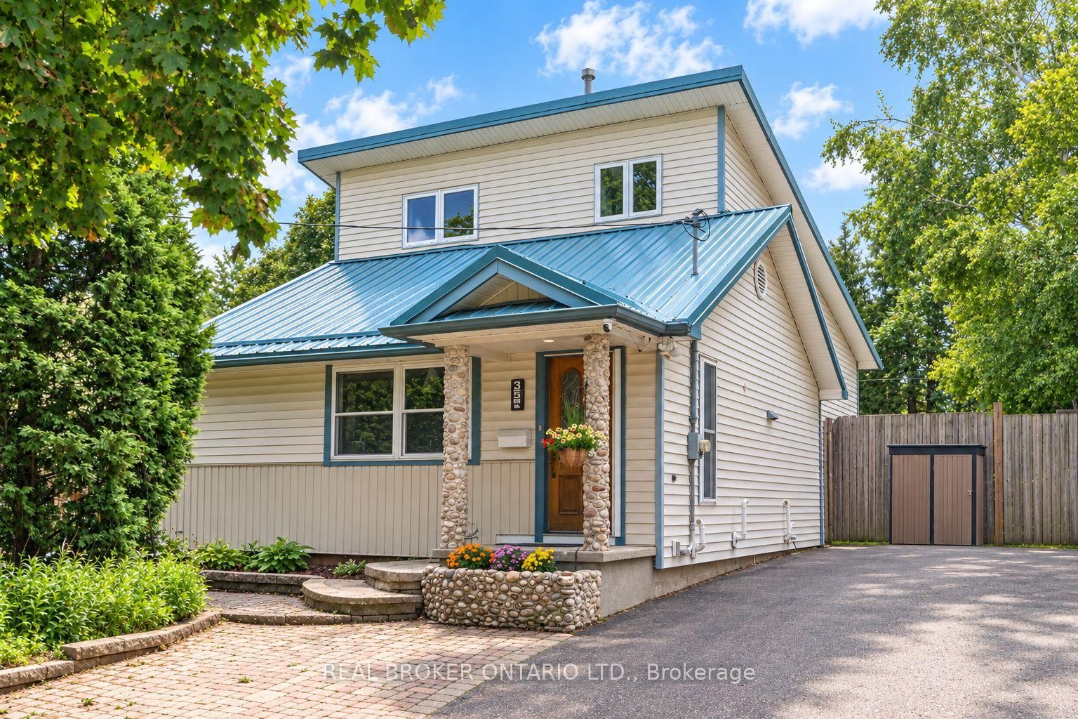 35 Perth Road • Kitchener, ON photo 1