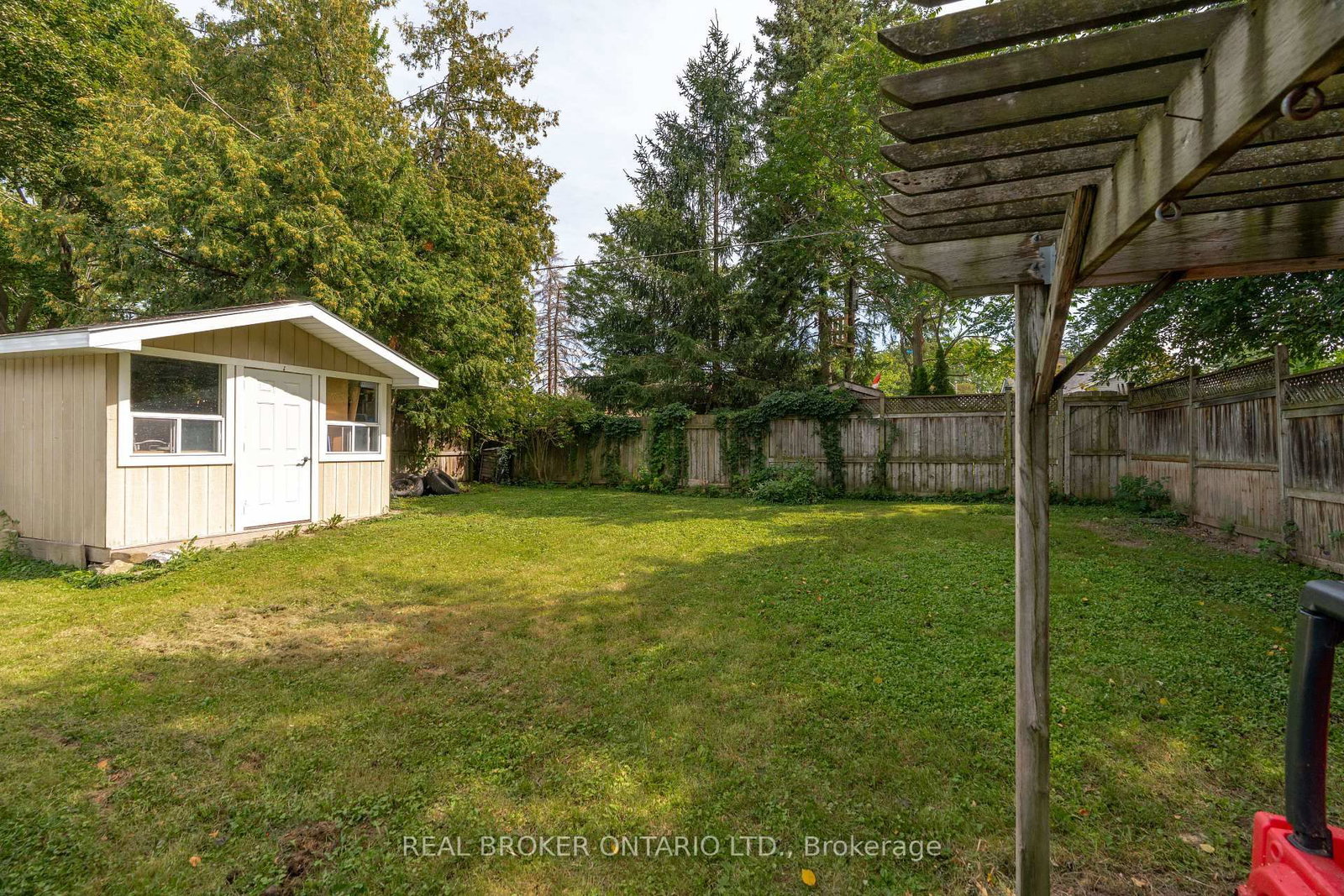 35 Perth Road • Kitchener, ON photo 37