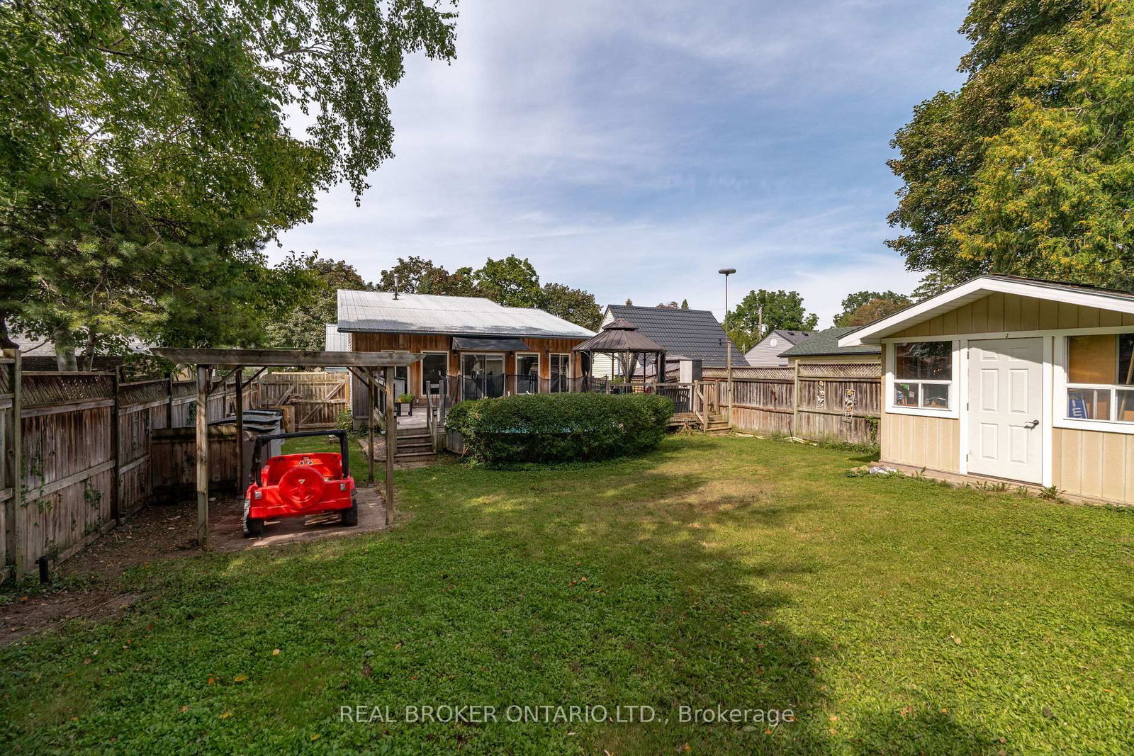 35 Perth Road • Kitchener, ON photo 38