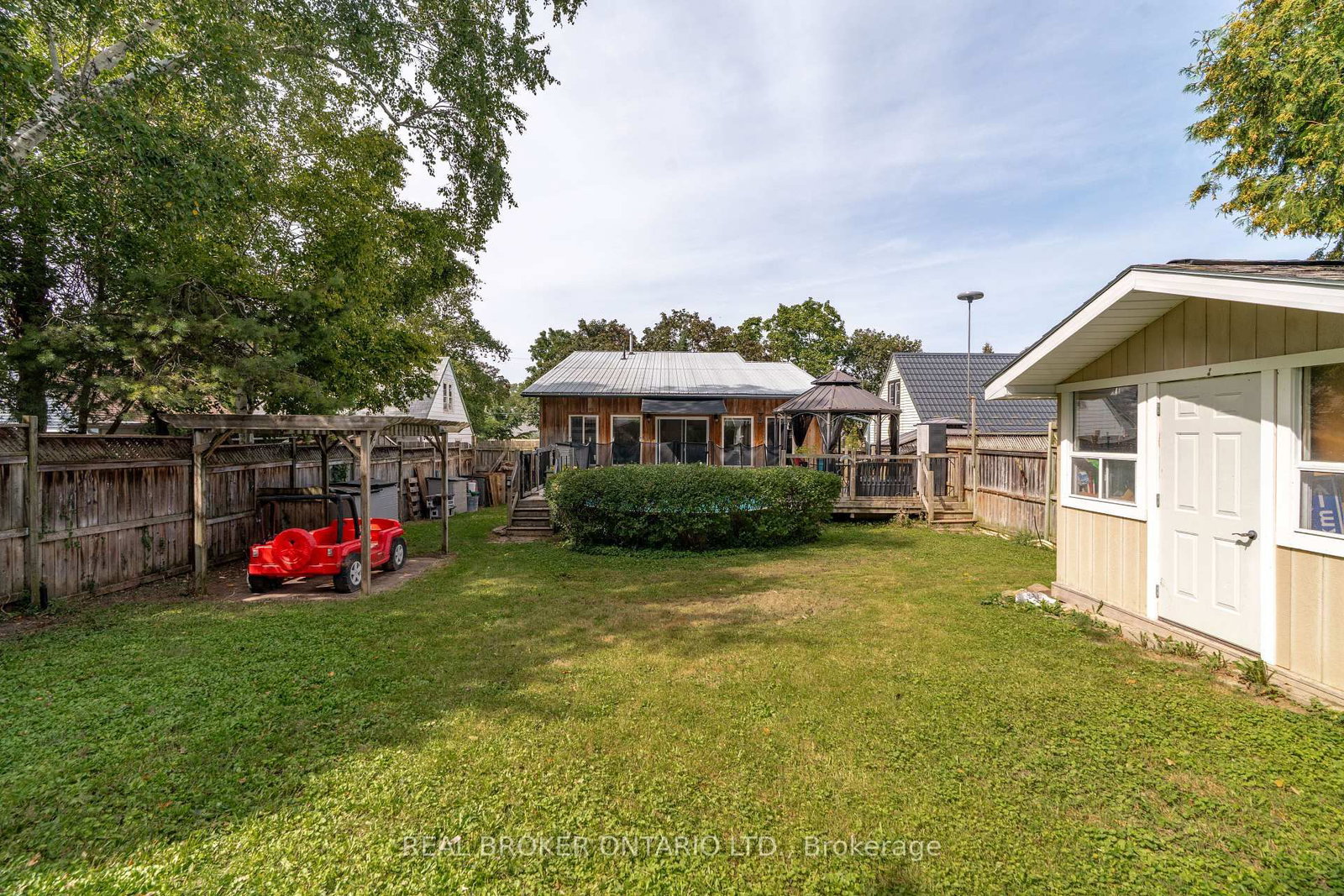 35 Perth Road • Kitchener, ON photo 41
