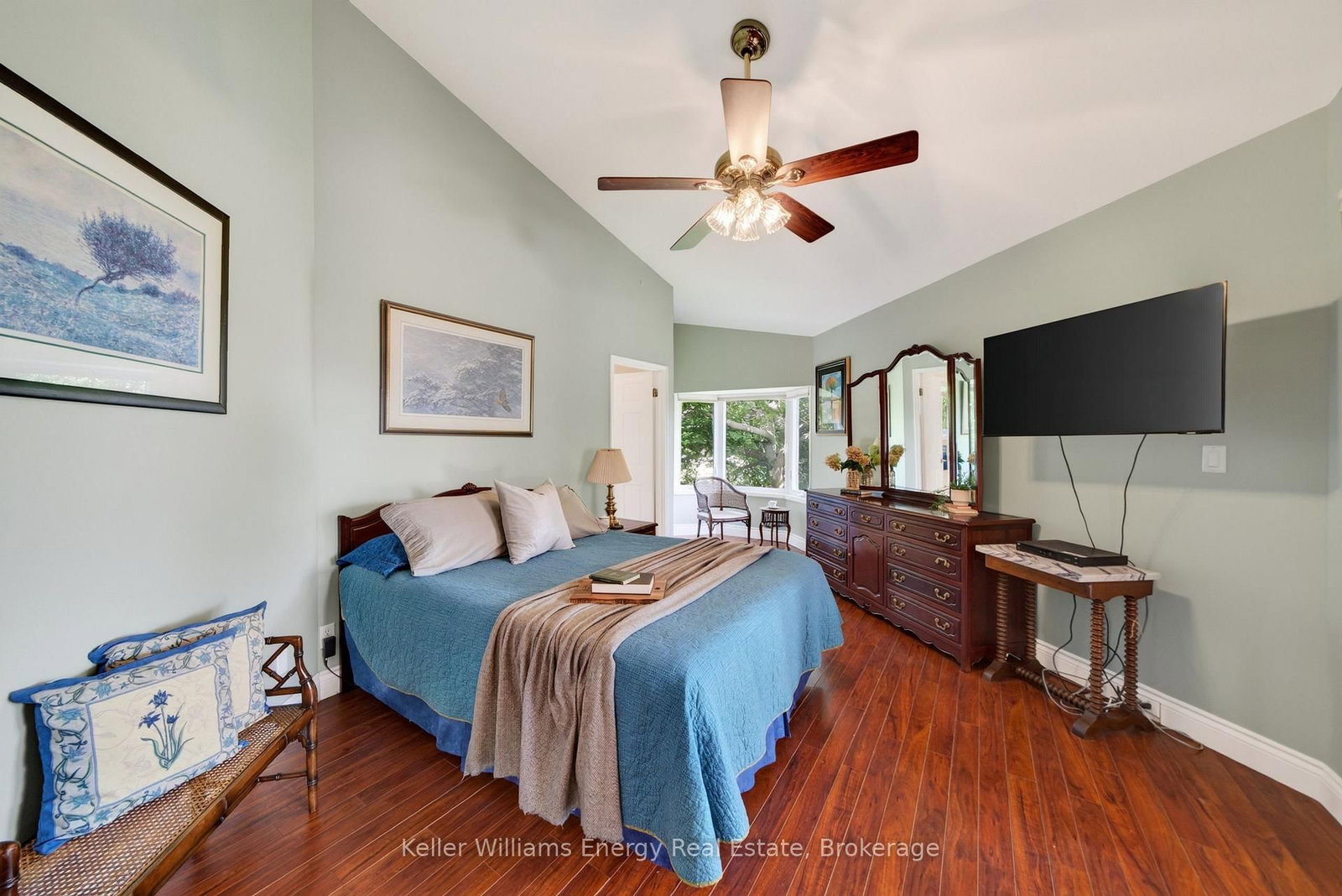 89 Smith's Bay Avenue • Prince Edward County, ON photo 28