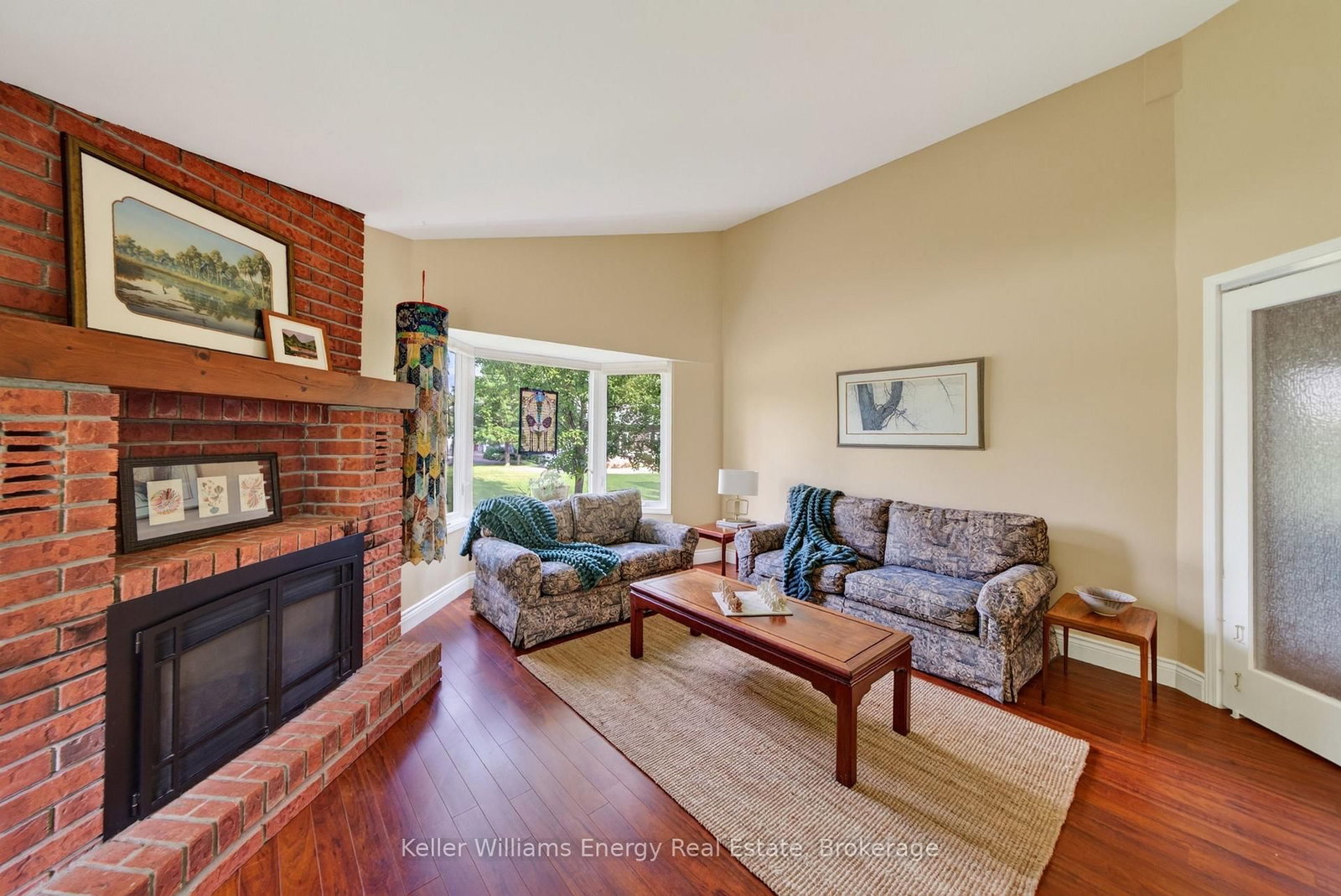 89 Smith's Bay Avenue • Prince Edward County, ON photo 4