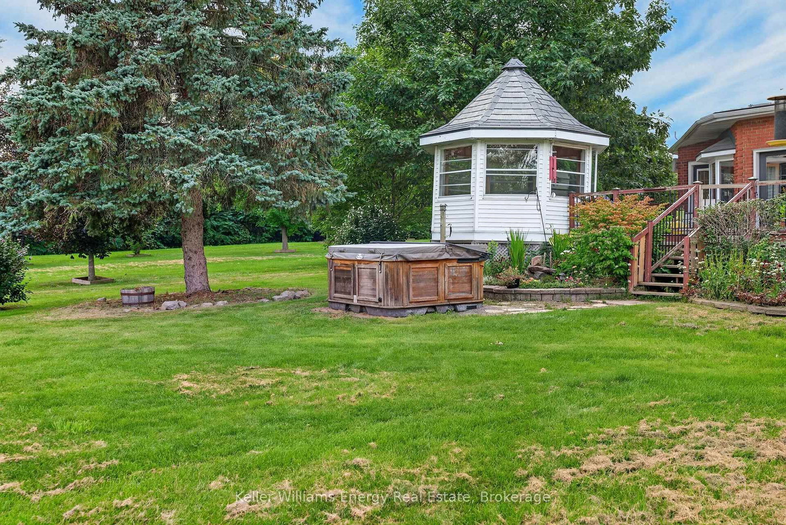89 Smith's Bay Avenue • Prince Edward County, ON photo 40