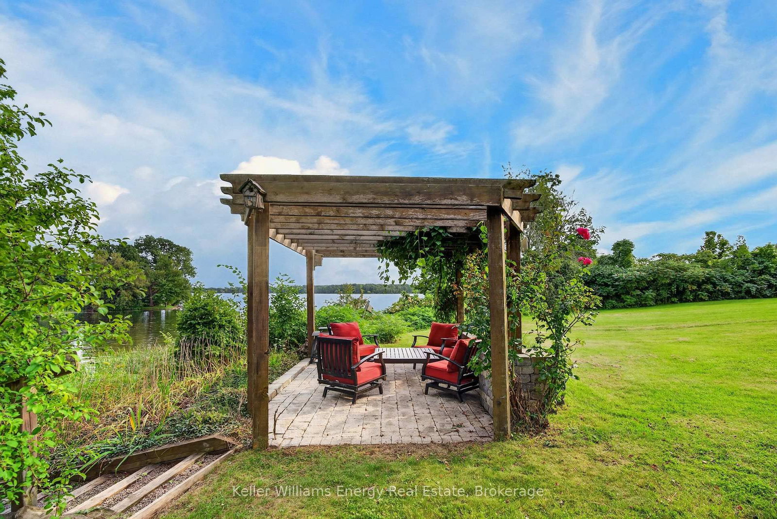 89 Smith's Bay Avenue • Prince Edward County, ON photo 43
