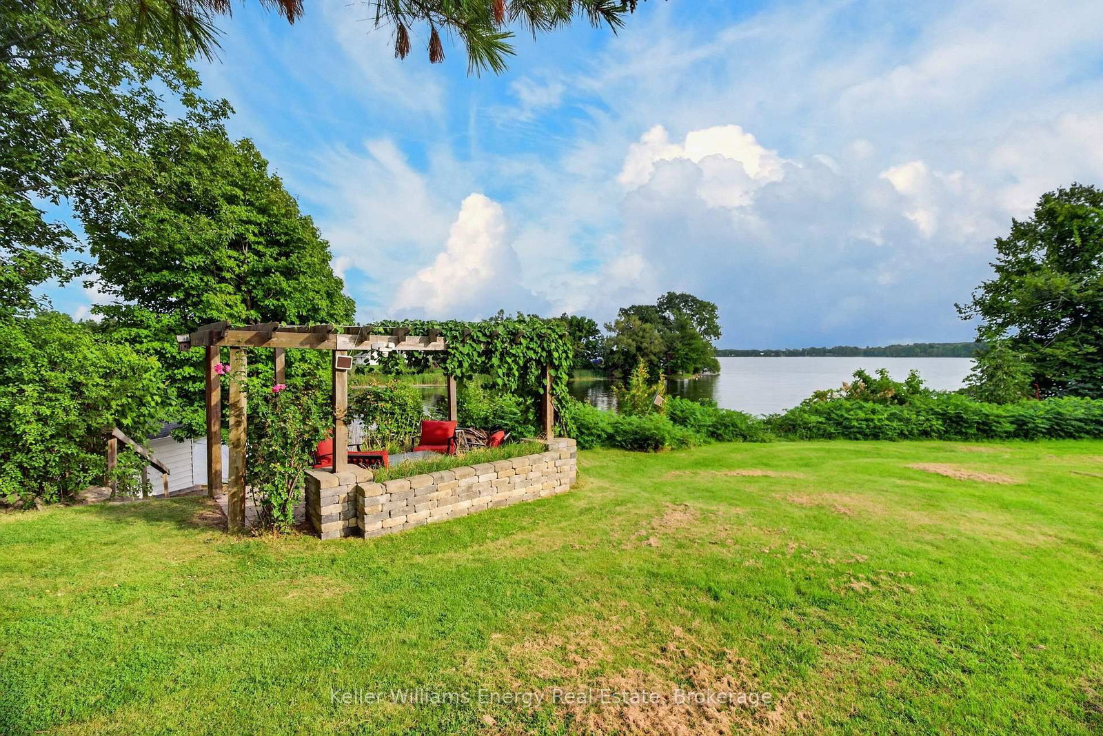 89 Smith's Bay Avenue • Prince Edward County, ON photo 44