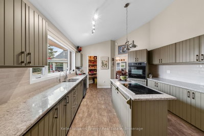 89 Smith's Bay Avenue • Prince Edward County, ON photo 5