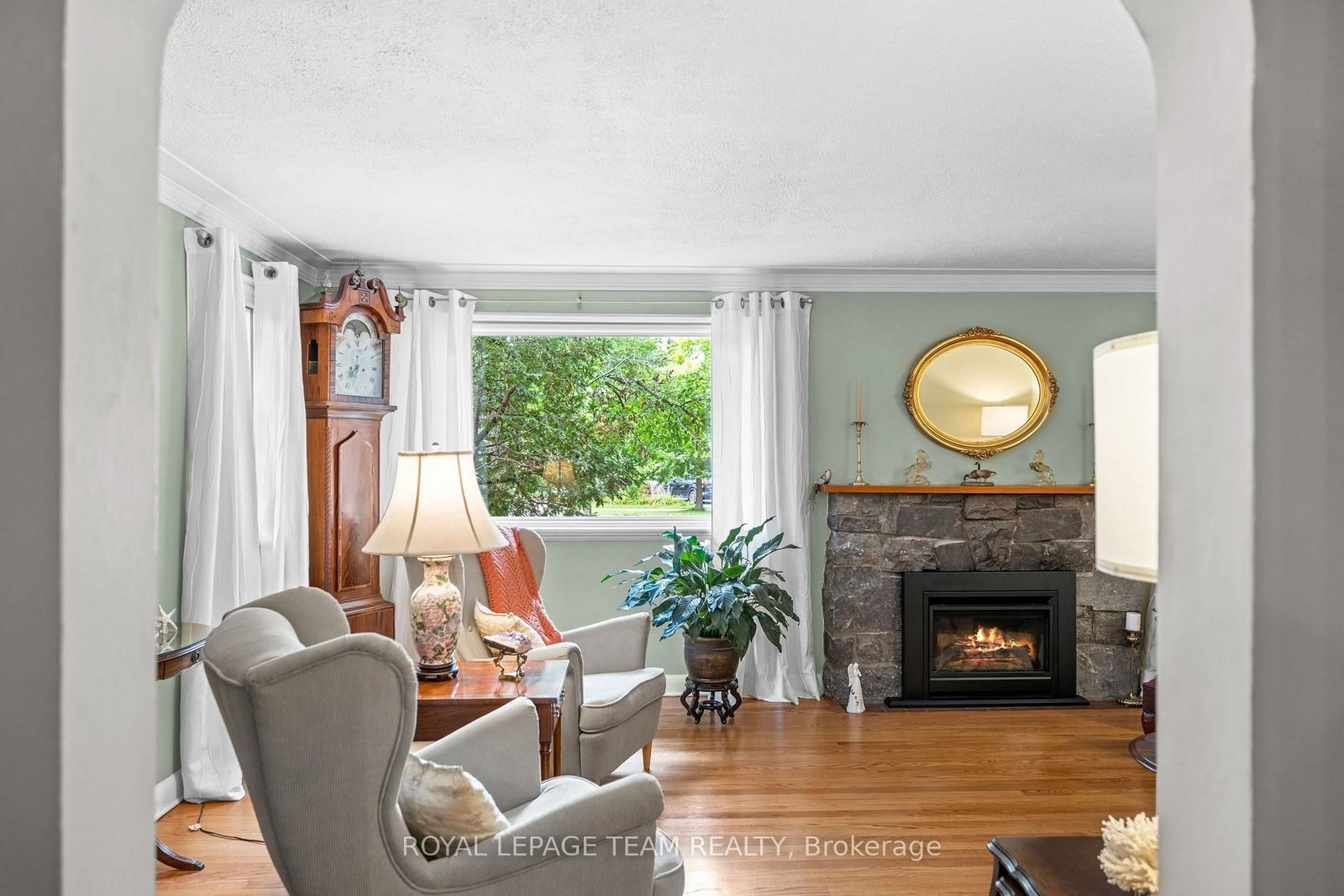 2009 Alta Vista Dr, Ottawa, view 6