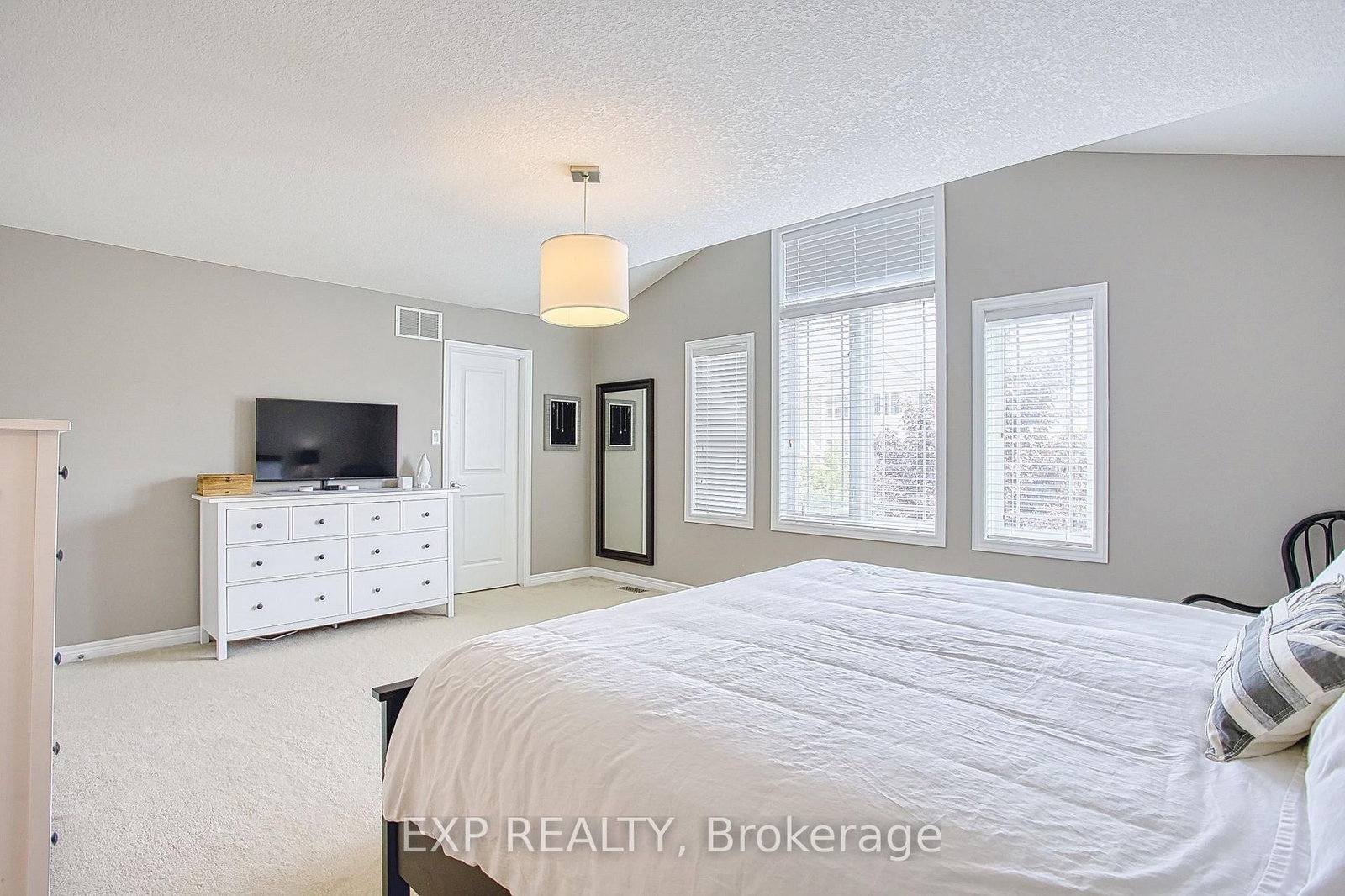 86 Willow Lane • Grimsby, ON photo 22