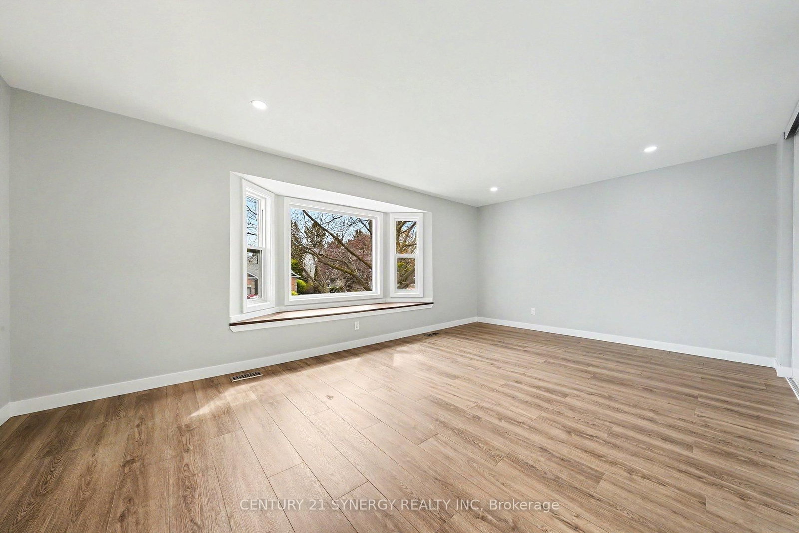 31 Willow Glen Drive • Ottawa, ON photo 18