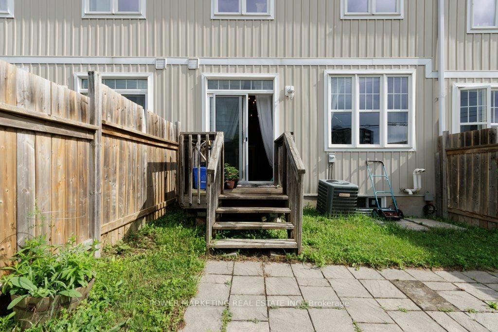 786 NEWMARKET Lane • Kingston, ON photo 24